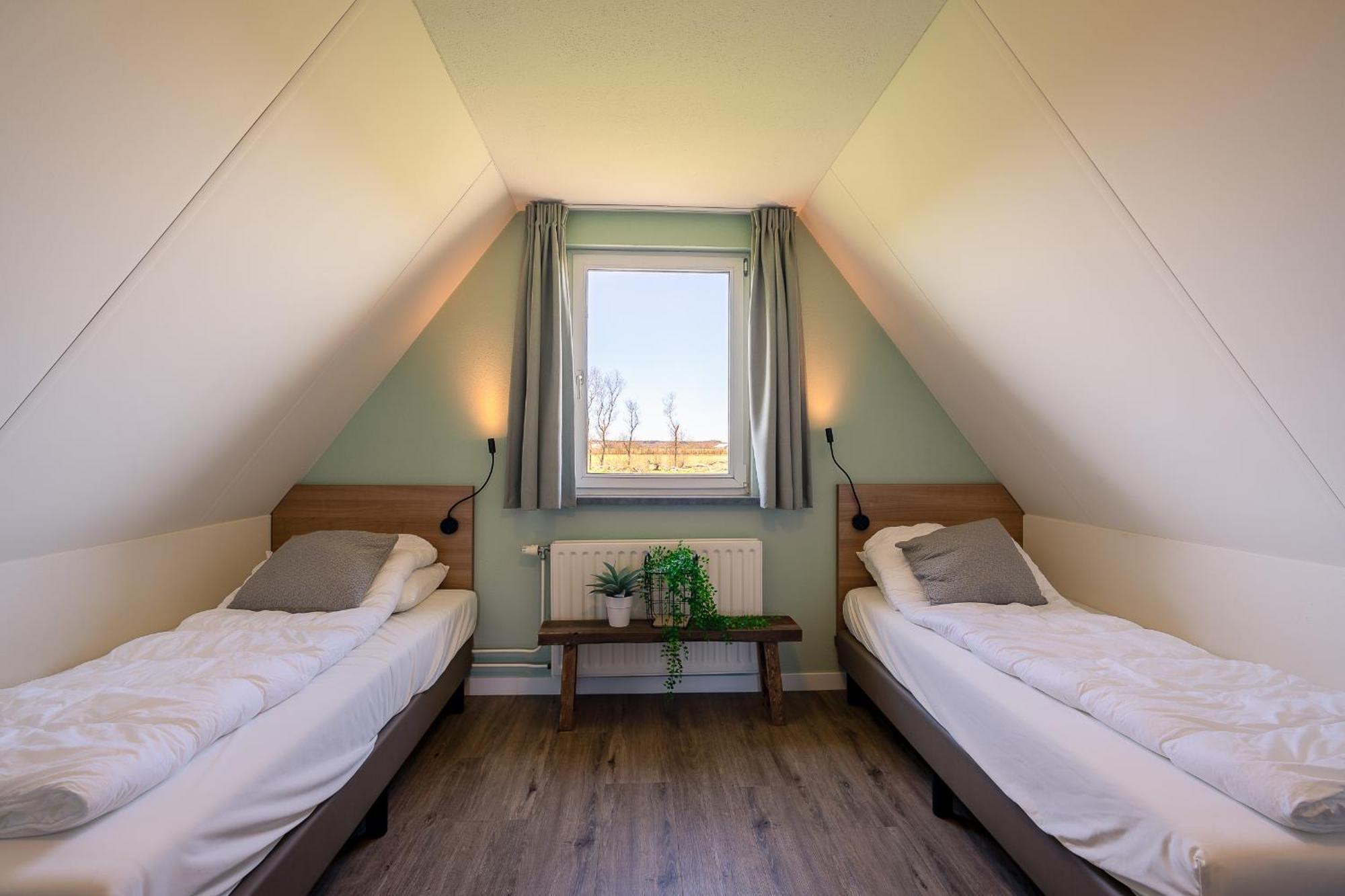 Villa Nieuwlanderweg 75 De Waal Esterno foto